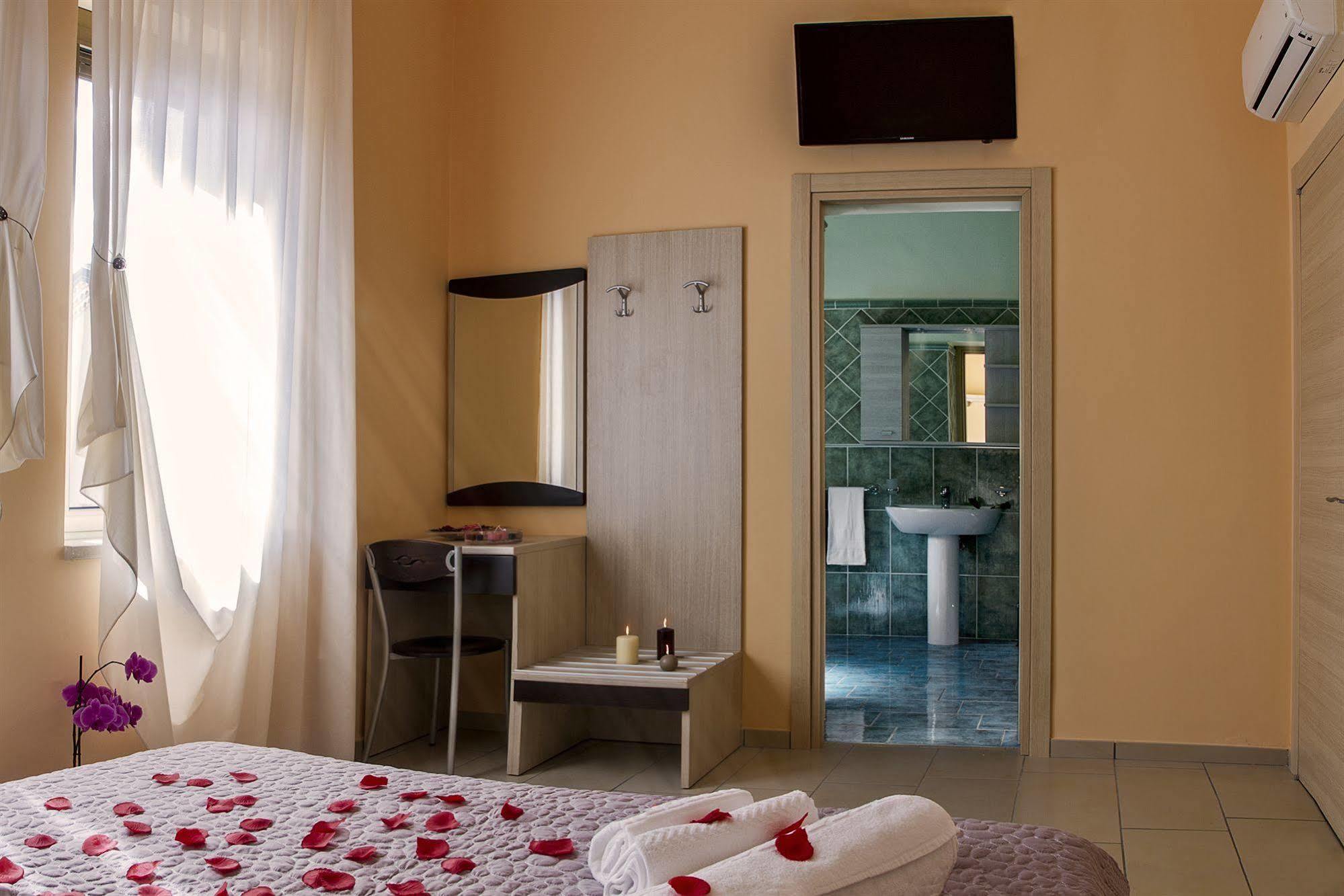 Albergo Stazione Sapri Exteriör bild